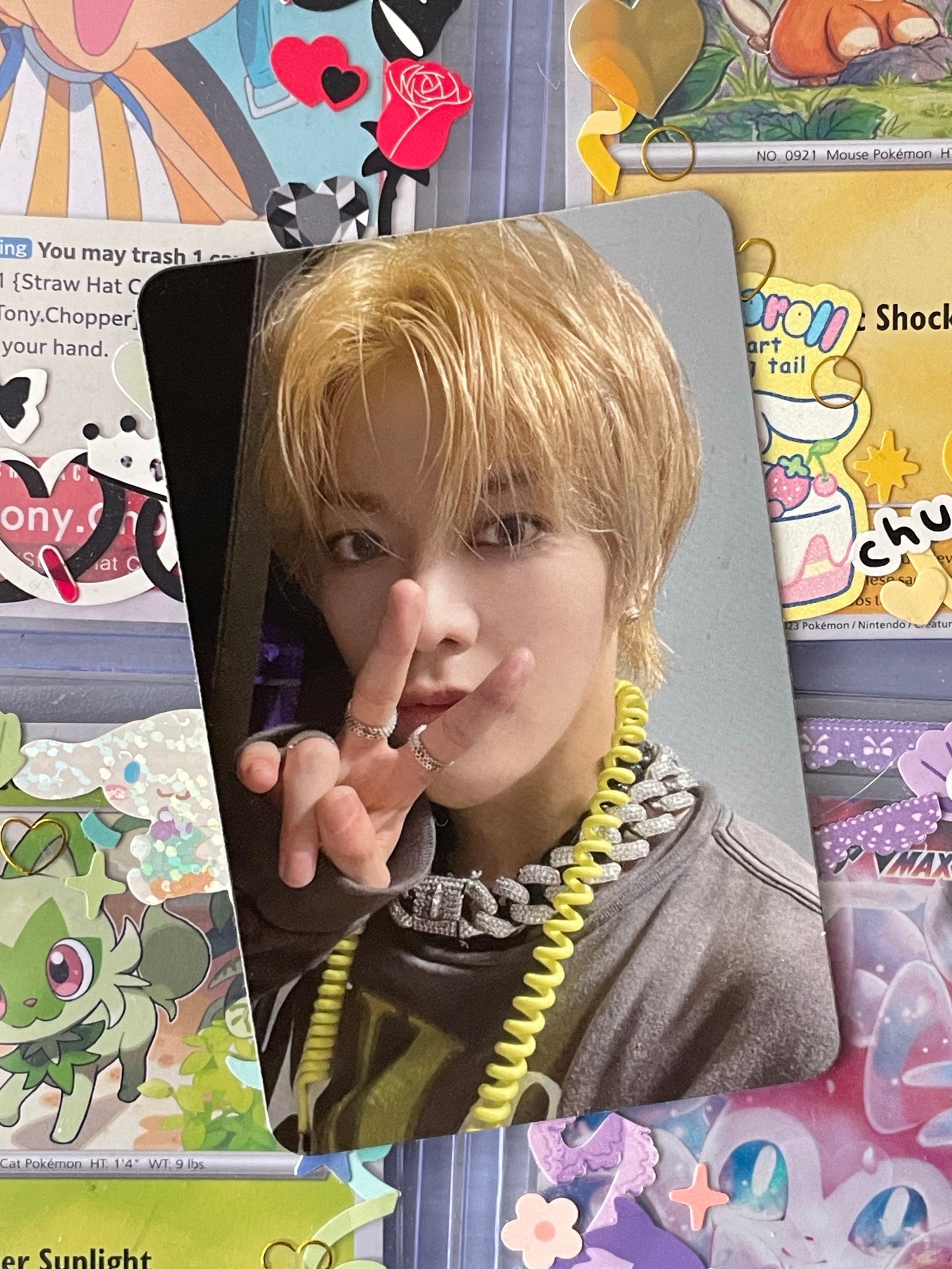 Yuta 2 Baddies Lucky Card